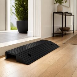 Practical Rubber Threshold Ramp 80x40x8cm for Everyday Use