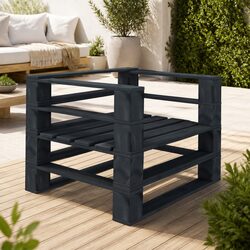 Practical Garden Pallet Armchair for Outdoor Living