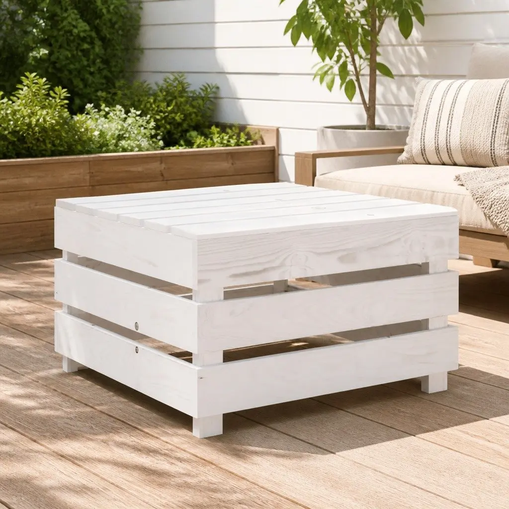 White Pallet Table for Outdoor Gatherings
