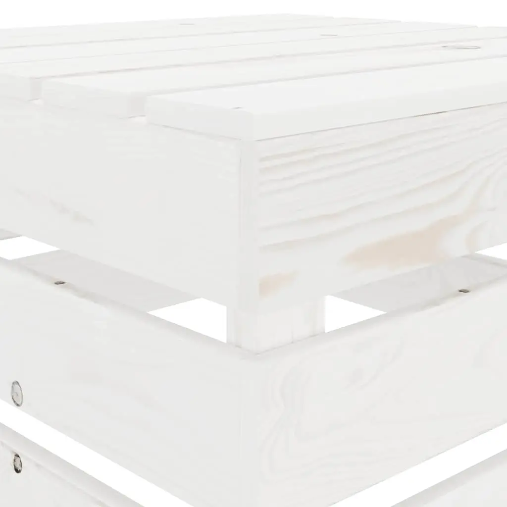 White Pallet Table for Outdoor Gatherings