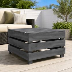 Practical Grey Pallet Table for Your Outdoor Needs