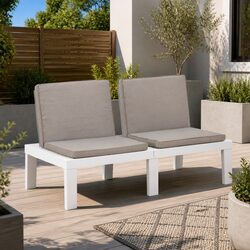 Practical Lounge Bench for Your Outdoor Gatherings