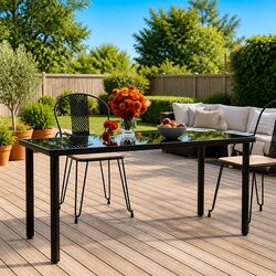 Perfect Outdoor Dining Table for Meals and Decor
