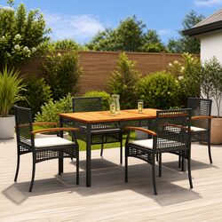 Practical 5 Piece Outdoor Dining Set for Everyday Use