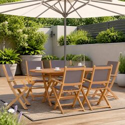 7 Piece Outdoor Dining Set - Perfect for Gatherings