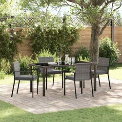 Ideal Dining Set for Outdoor Entertaining