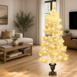 Ideal for Holiday Gatherings: 120cm Pre-lit Tree