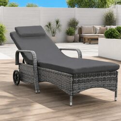 Ideal for Your Outdoor Relaxation: Anthracite Sun Lounger