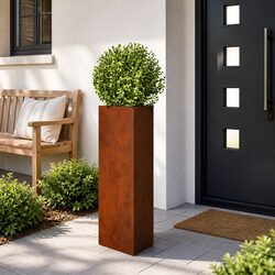 Practical Garden Planter for Various Outdoor Spaces