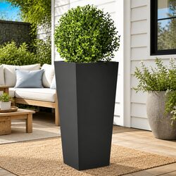 Perfectly Practical Garden Planters for Your Outdoors