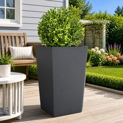 Practical Garden Planter for Balconies and Patios