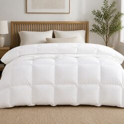 Practical Duck Down Feather Quilt for Cozy Comfort