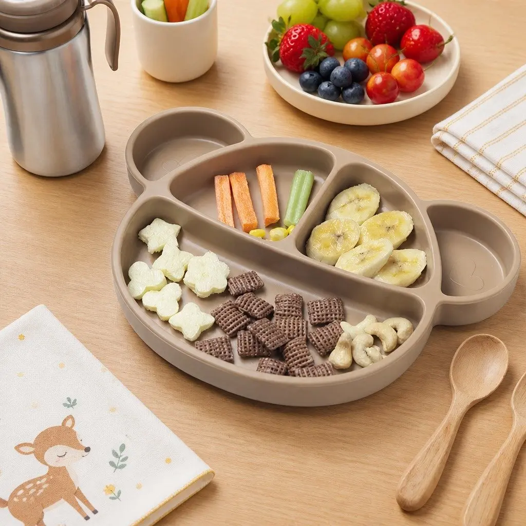 Silicone Suction Food Plate with Lid 28.5cm x 20cm Chocolate Brown