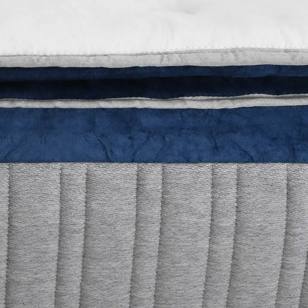 King Pillow Top Spring Mattress 203cm x 183cm x 32cm High Density Foam Pocket Spring White