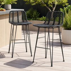 Practical Outdoor Bar Stools Set for Comfortable Entertaining