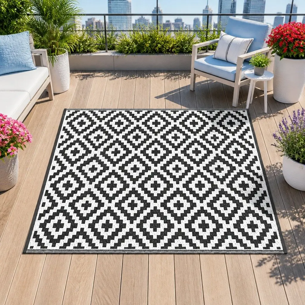 Reversible Outdoor Rug 120x180cm for Various Uses