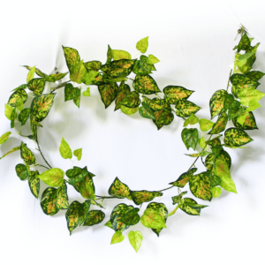 Mixed Yellow Red Pothos Garland 190cm Lifelike Foliage for Kitchen Bathroom & Outdoor