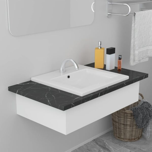 Ceramic White Chic Wash Basin Contemporary Design with Overflow Clean